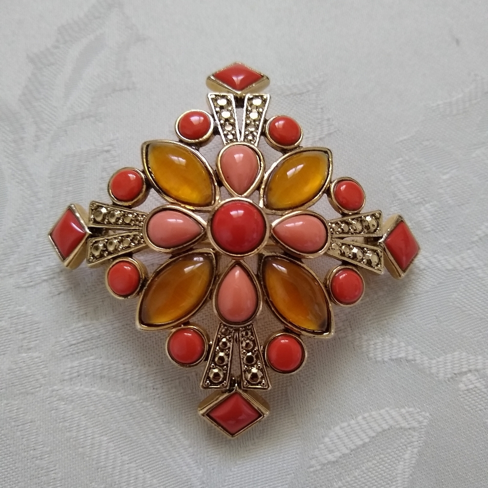 Rare Monet Vintage Before 1955 statement pink coral amber goldtone brooch